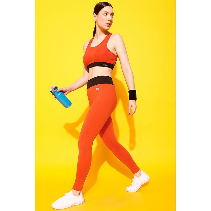 Clovia Medium Impact Padded Sports Bra & High Rise Active Tights Set in Rust Brown - ASC084P06
Clovia Medium Impact Padded Sports Bra & High Rise Active Tights Set in Rust Brown - ASC084P06
