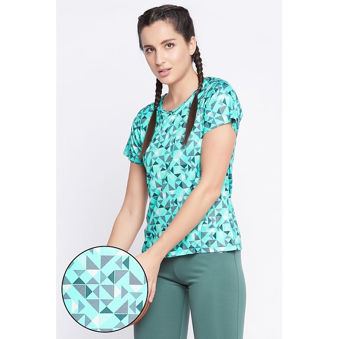 Clovia Comfort-Fit Geometric Print Active T-shirt in Electric Blue - AT0130A03, Light blue
Clovia Comfort-Fit Geometric Print Active T-shirt in Electric Blue - AT0130A03, Light blue