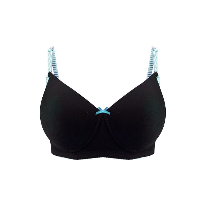Clovia Padded Non-Wired Full Coverage Multiway T-Shirt Bra in Black- Cotton - BR1049L13
Clovia Padded Non-Wired Full Coverage Multiway T-Shirt Bra in Black- Cotton - BR1049L13