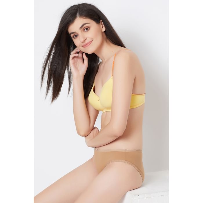 Clovia Padded Non-Wired Multiway T-Shirt Bra in Light Yellow -Cotton - BR2037P02
Clovia Padded Non-Wired Multiway T-Shirt Bra in Light Yellow -Cotton - BR2037P02