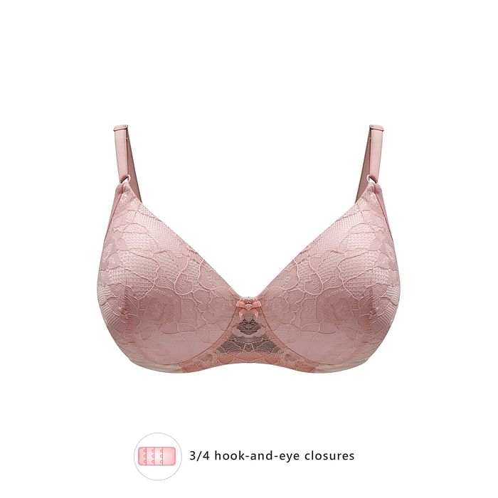 Clovia Padded Non-Wired Full Cup T-shirt Bra in Peach Pink - Lace - BR2140P22, Light pink
Clovia Padded Non-Wired Full Cup T-shirt Bra in Peach Pink - Lace - BR2140P22, Light pink