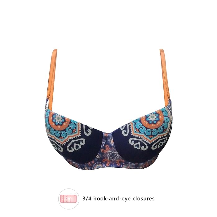 Clovia Padded Underwired Full Cup Printed Multiway T-shirt Bra in Blue - BR2292P08, Navy
Clovia Padded Underwired Full Cup Printed Multiway T-shirt Bra in Blue - BR2292P08, Navy