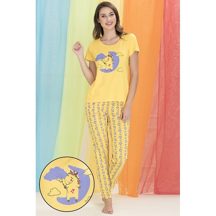 Clovia Print Me Pretty Top & Pyjama Set in Yellow - Cotton Rich - LS0413P02, Light yellow
Clovia Print Me Pretty Top & Pyjama Set in Yellow - Cotton Rich - LS0413P02, Light yellow