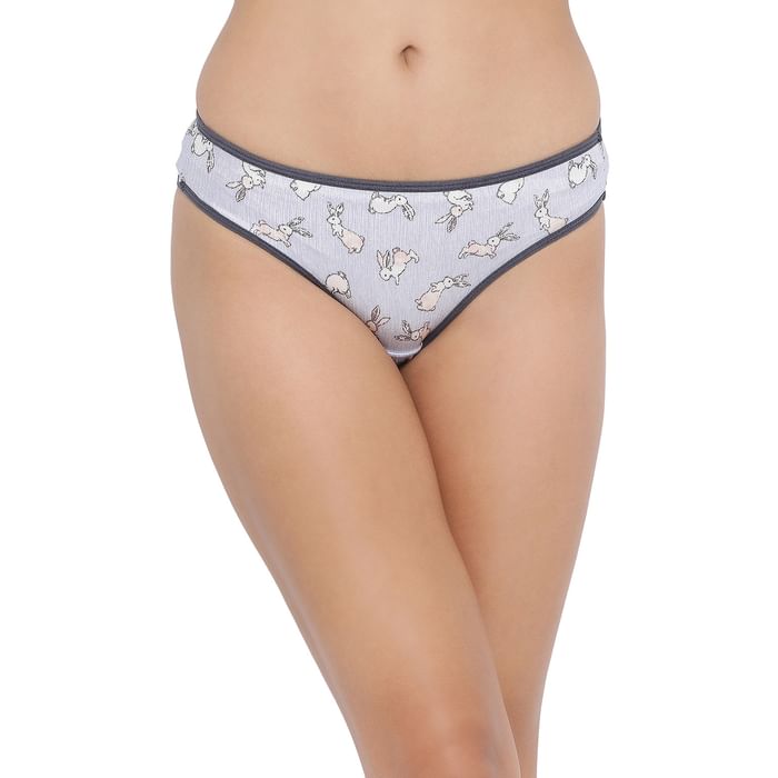 Clovia Low Waist Printed Bikini Panty with matching BR1552R03 - PN5101U03, Light blue
Clovia Low Waist Printed Bikini Panty with matching BR1552R03 - PN5101U03, Light blue