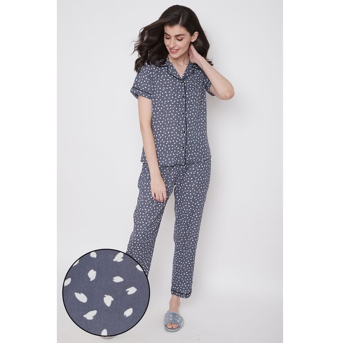 Clovia Print Me Pretty Button Down Shirt & Pyjama in Slate Grey - Crepe - LS0385A01, Light grey
Clovia Print Me Pretty Button Down Shirt & Pyjama in Slate Grey - Crepe - LS0385A01, Light grey