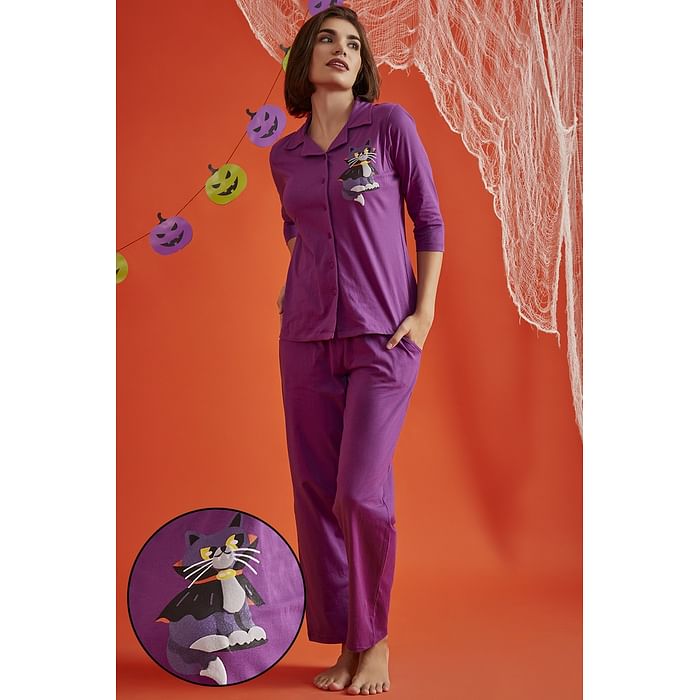 Clovia Halloween Print Button Down Shirt & Pyjama Set in Purple - 100% Cotton - LS0675P15
Clovia Halloween Print Button Down Shirt & Pyjama Set in Purple - 100% Cotton - LS0675P15