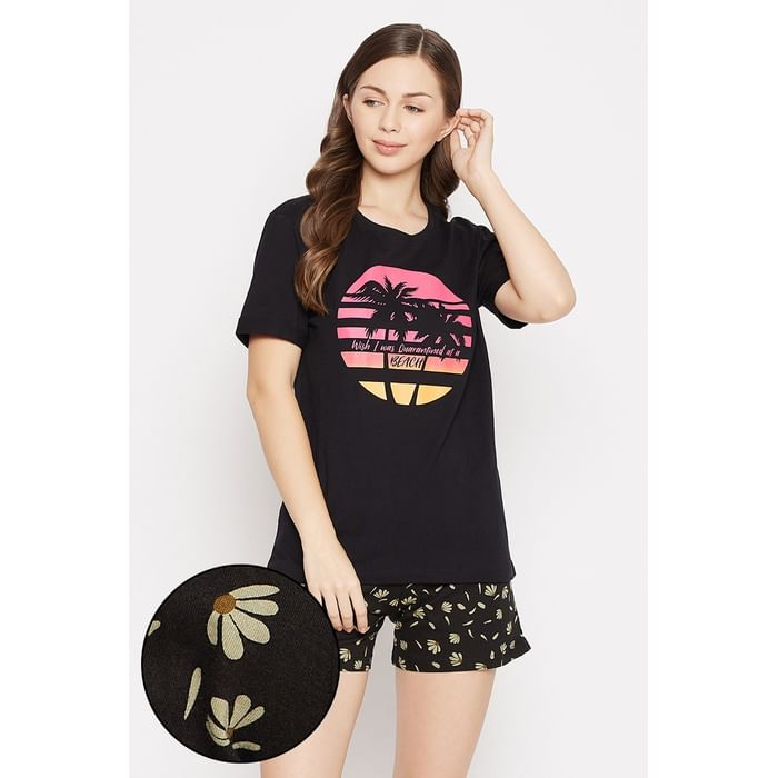 Clovia Graphic & Text Print Sleep T-shirt & Pretty Florals Boxer Shorts in Black - 100% Cotton - LSC174F13
Clovia Graphic & Text Print Sleep T-shirt & Pretty Florals Boxer Shorts in Black - 100% Cotton - LSC174F13