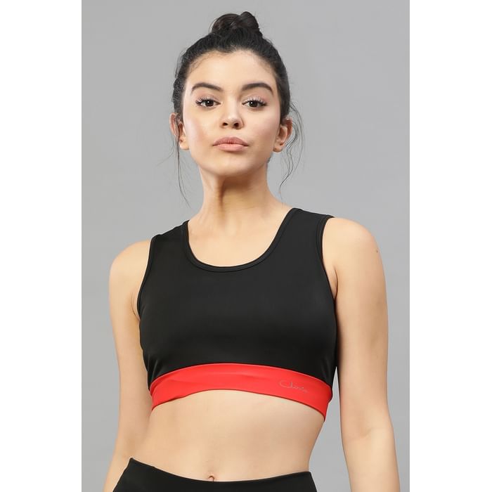 Clovia Medium Impact Padded Sports Bra with Removable Cups in Black - BR2084P13
Clovia Medium Impact Padded Sports Bra with Removable Cups in Black - BR2084P13