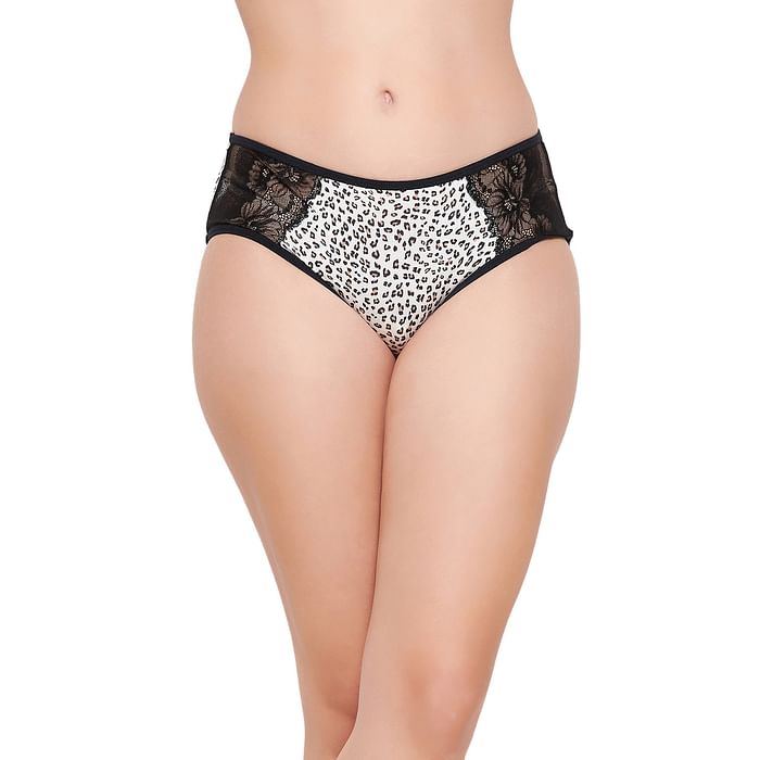 Clovia Mid Waist Animal Print Hipster Panty in White with Lace Overlays - PN3197A18
Clovia Mid Waist Animal Print Hipster Panty in White with Lace Overlays - PN3197A18