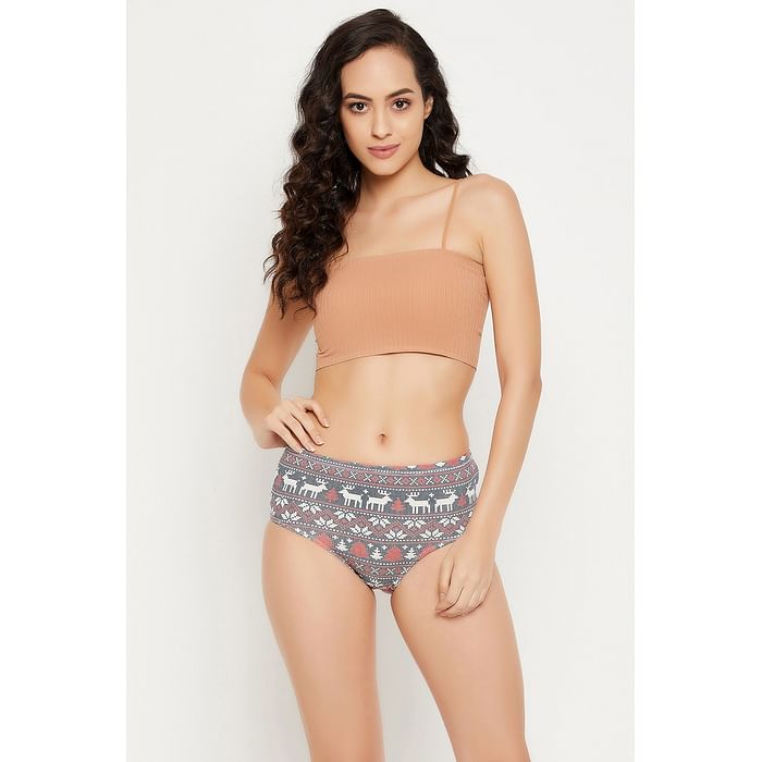 Clovia Mid Waist Christmas Print Hisper Panty in Grey with Inner Elastic - Cotton - PN2855M05, Dark grey
Clovia Mid Waist Christmas Print Hisper Panty in Grey with Inner Elastic - Cotton - PN2855M05, Dark grey