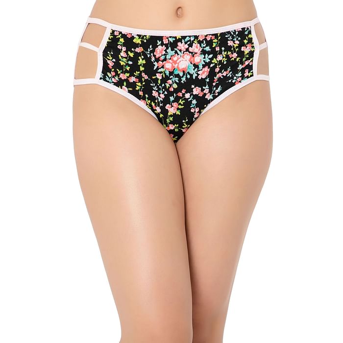Clovia Mid Waist Floral Print Hipster Panty in Black with Cage Sides - Cotton - PN3236A13
Clovia Mid Waist Floral Print Hipster Panty in Black with Cage Sides - Cotton - PN3236A13
