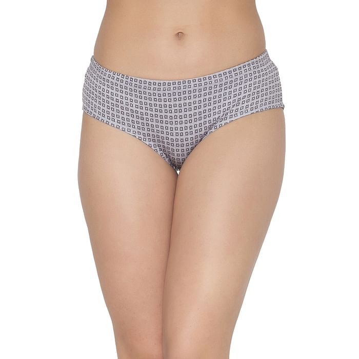 Clovia Mid Waist Geometric Print Hipster Panty in Light Grey with Inner Elastic - PN2855B01
Clovia Mid Waist Geometric Print Hipster Panty in Light Grey with Inner Elastic - PN2855B01