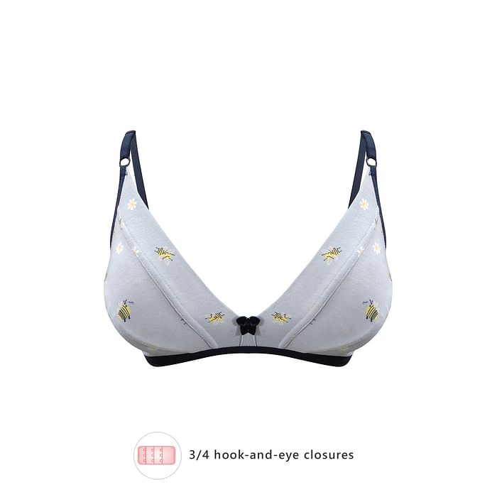 Clovia Non-Padded Non-Wired Bee Print Plunge Bra in Powder Blue - Cotton Rich - BR1595C03, Light blue
Clovia Non-Padded Non-Wired Bee Print Plunge Bra in Powder Blue - Cotton Rich - BR1595C03, Light blue