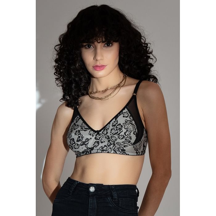 Clovia Non-Padded Non-Wired Full Cup Floral Print Bra in Grey - Cotton - BR1780A13, Black
Clovia Non-Padded Non-Wired Full Cup Floral Print Bra in Grey - Cotton - BR1780A13, Black