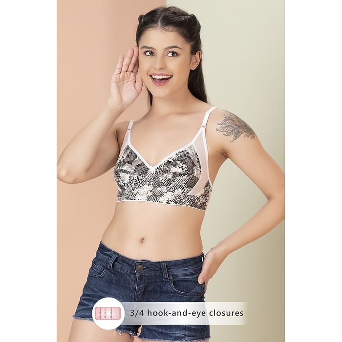 Clovia Non-Padded Non-Wired Full Cup Snakeskin Print Bra in White - Cotton - BR1780A19, Multicolour
Clovia Non-Padded Non-Wired Full Cup Snakeskin Print Bra in White - Cotton - BR1780A19, Multicolour