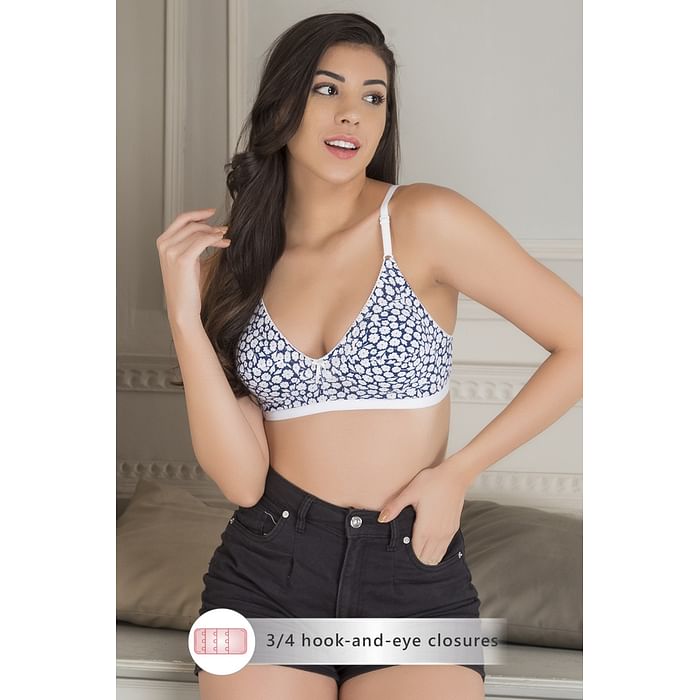 Clovia Non Padded Non Wired Full Figure Floral Print Bra in Blue - Cotton - BR0185S18, White
Clovia Non Padded Non Wired Full Figure Floral Print Bra in Blue - Cotton - BR0185S18, White
