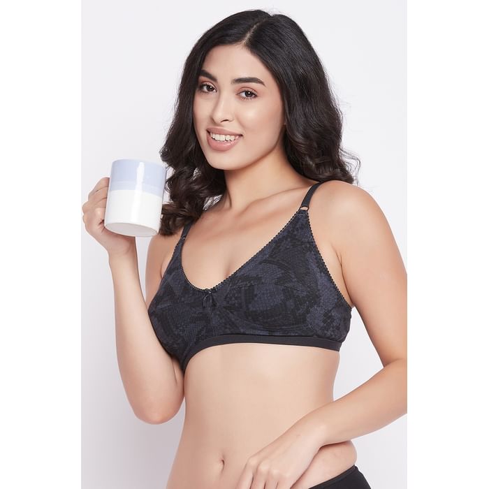 Clovia Non-Padded Non-Wired Snakeskin Print Full Figure Bra in Grey - 100%Cotton - BR0185L08, Navy
Clovia Non-Padded Non-Wired Snakeskin Print Full Figure Bra in Grey - 100%Cotton - BR0185L08, Navy
