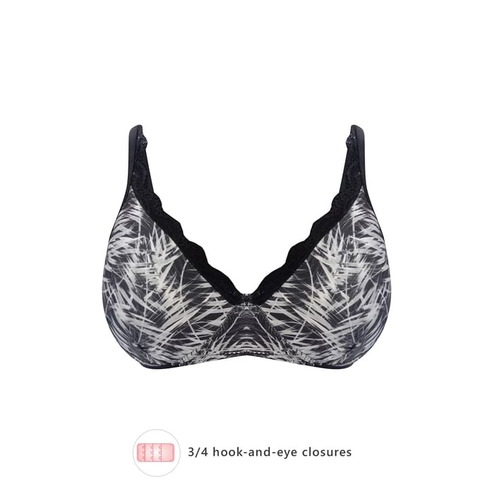 Clovia Padded Non-Wired Full Cup Abstract Print T-shirt Bra in Black - BR2252P13
Clovia Padded Non-Wired Full Cup Abstract Print T-shirt Bra in Black - BR2252P13