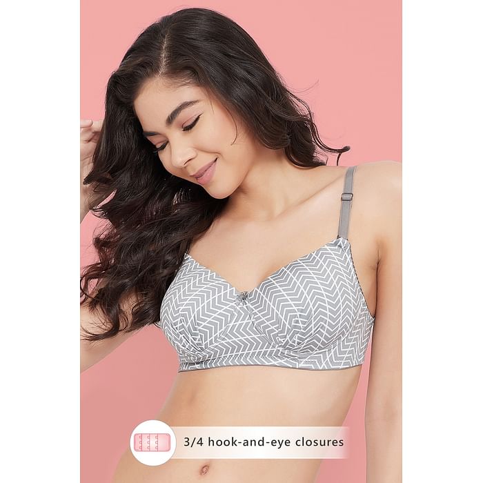 Clovia Padded Non-Wired Full Cup Chevron Print Multiway T-shirt Bra in Grey - BR0935G01, Light grey
Clovia Padded Non-Wired Full Cup Chevron Print Multiway T-shirt Bra in Grey - BR0935G01, Light grey