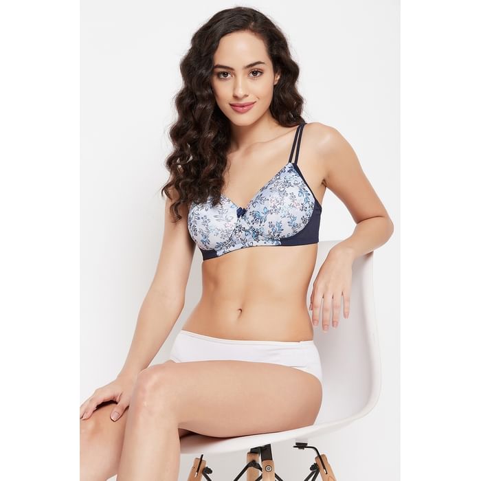 Clovia Padded Non-Wired Full Cup Floral Print T-shirt Bra in Sky Blue - BR1737D03, Light blue
Clovia Padded Non-Wired Full Cup Floral Print T-shirt Bra in Sky Blue - BR1737D03, Light blue