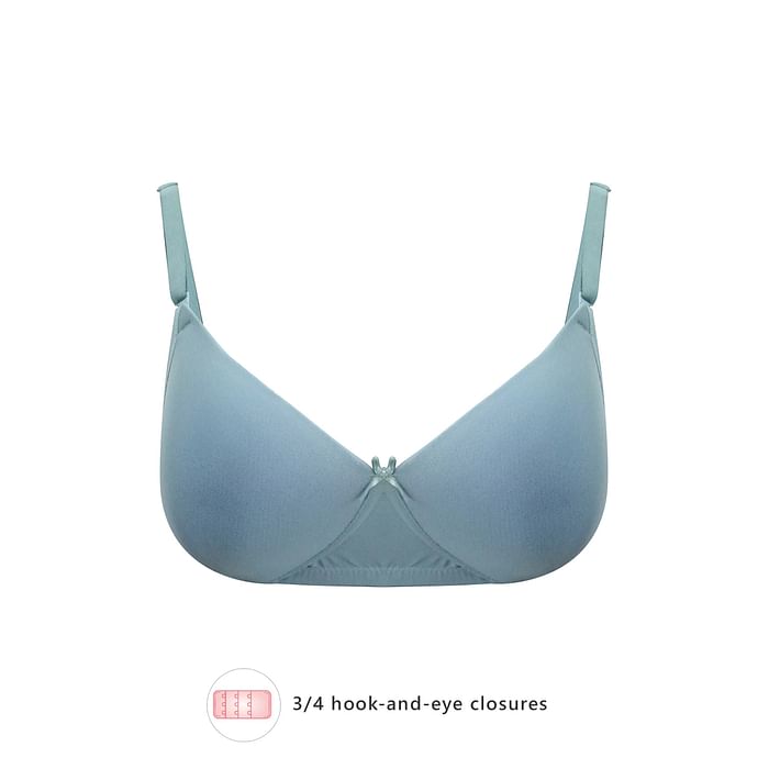 Clovia Padded Non-Wired Full Cup Multiway T-shirt Bra in Powder Blue - BR1480A03, Light blue
Clovia Padded Non-Wired Full Cup Multiway T-shirt Bra in Powder Blue - BR1480A03, Light blue