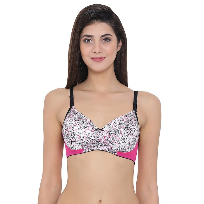 Clovia Padded Non-Wired Full Coverage Printed Multiway T-Shirt Bra In White - BR1486A18
Clovia Padded Non-Wired Full Coverage Printed Multiway T-Shirt Bra In White - BR1486A18