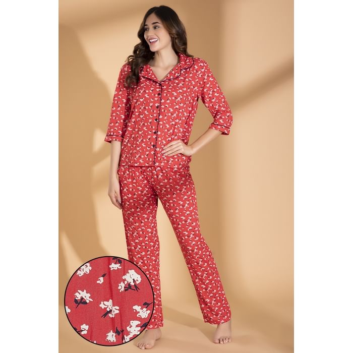 Clovia Pretty Florals Button Me Up Shirt & Pyjama Set in Red - Rayon - LS0385K04
Clovia Pretty Florals Button Me Up Shirt & Pyjama Set in Red - Rayon - LS0385K04