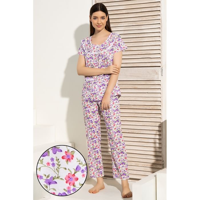 Clovia Pretty Florals Top & Pyjama in Light Pink- Cotton Rich - LS0255A19, Multicolour
Clovia Pretty Florals Top & Pyjama in Light Pink- Cotton Rich - LS0255A19, Multicolour