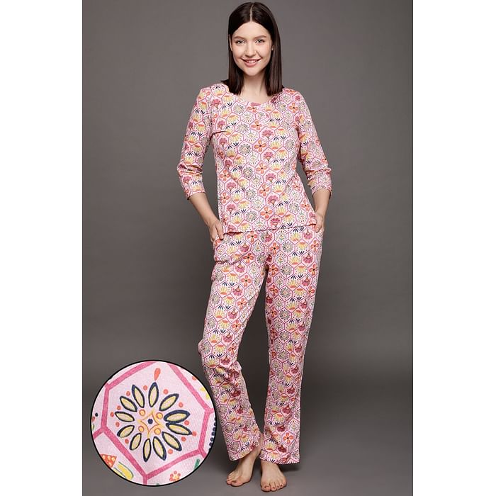 Clovia Print Me Pretty Top & Pyjama Set in Lilac - 100% Cotton - LS0644P12, Lavender
Clovia Print Me Pretty Top & Pyjama Set in Lilac - 100% Cotton - LS0644P12, Lavender