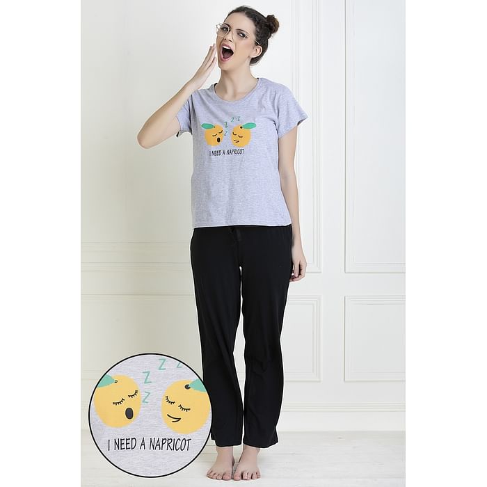 Clovia Emoji Print Top & Solid Pyjama Set in Grey & Black - 100% Cotton - LS0413F01, Light grey
Clovia Emoji Print Top & Solid Pyjama Set in Grey & Black - 100% Cotton - LS0413F01, Light grey