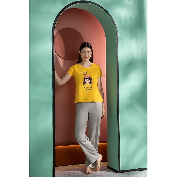 Clovia Quirky Quote Print Top & Jogger Set in Yellow - 100% Cotton - LS0413H02, Light yellow
Clovia Quirky Quote Print Top & Jogger Set in Yellow - 100% Cotton - LS0413H02, Light yellow