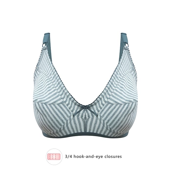 Clovia Striped Non-Padded Non-Wired Full Coverage Bra in Dark Grey - Cotton Rich - BR0185G05
Clovia Striped Non-Padded Non-Wired Full Coverage Bra in Dark Grey - Cotton Rich - BR0185G05