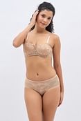 Invisi Padded Wired Strapless Balconette Bra & Mid Waist Hipster Panty in Nude Colour - Lace	
