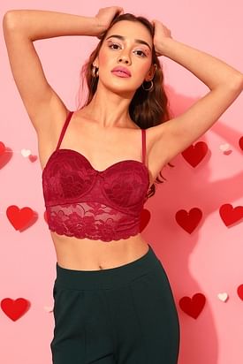 What is the Difference Between a Bra and a Bralette?