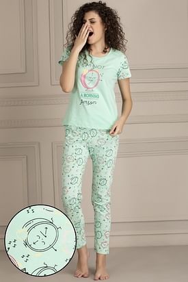 clovia night suits online