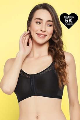 https://image.clovia.com/media/clovia-images/images/275x412/clovia-picture-non-wired-lightly-padded-spacer-cup-front-open-full-figure-bra-in-black-cotton-rich-303121.jpg