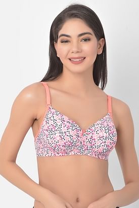 https://image.clovia.com/media/clovia-images/images/275x412/clovia-picture-padded-non-wired-full-cup-floral-print-multiway-t-shirt-bra-in-white-5-121939.jpg