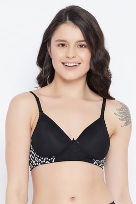 https://image.clovia.com/media/clovia-images/images/275x412/clovia-picture-padded-non-wired-full-cup-printed-multiway-t-shirt-bra-in-black-5-639970.jpg