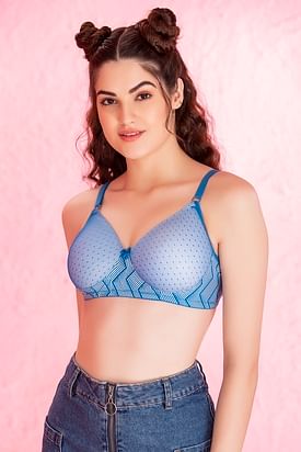 https://image.clovia.com/media/clovia-images/images/275x412/clovia-picture-padded-non-wired-full-cup-printed-t-shirt-bra-in-blue-3-334040.jpg
