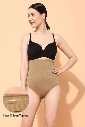 SKIMS on X: JUST DROPPED: BACKLESS SHAPEWEAR — flawless solutions