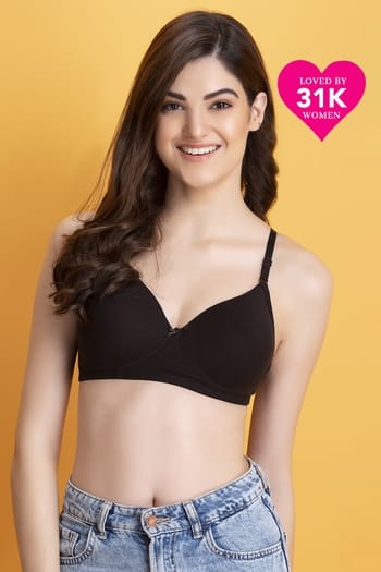 Clovia Padded Non-Wired Full Coverage Multiway T-Shirt Bra In Black