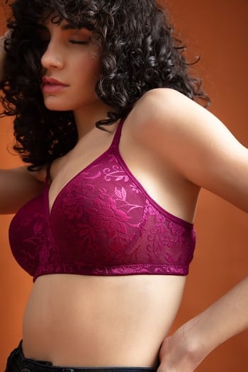 Clovia Lace Padded Non-Wired Full Coverage Bra in Purple