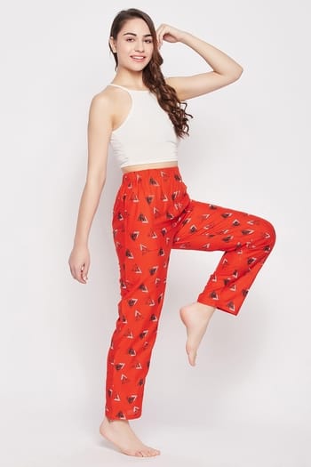 Clovia Print Me Pretty Pyjama in Red - Rayon