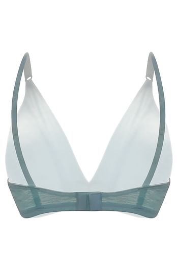Guide to sexy bras for women: sexy lace bras, push up bras, peek a boo bras, strapless bras, backless bras