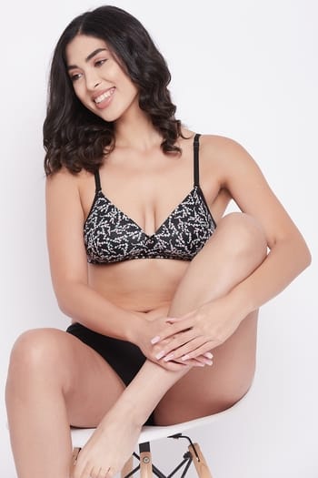 Clovia Padded Non-Wired Full Cup Floral Print Multiway T-shirt Bra in Black