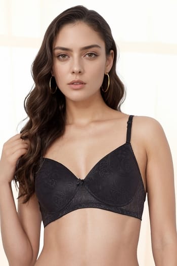 Clovia Padded Non-Wired Full Coverage Self-Patterned Multiway Bra in Black - Lace