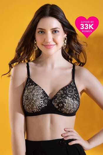 Clovia Padded Non-Wired Full Coverage Multiway Bra in Black - Lace