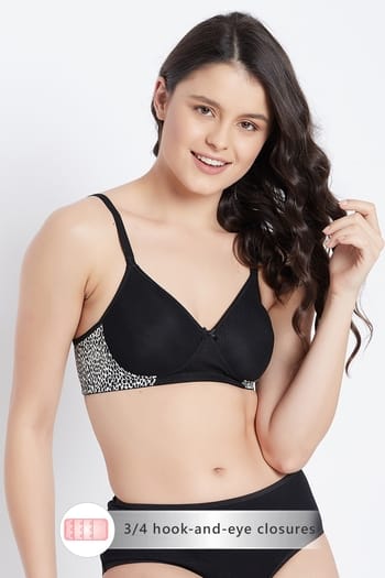 Clovia Padded Non-Wired Full Cup T-shirt Bra in Black