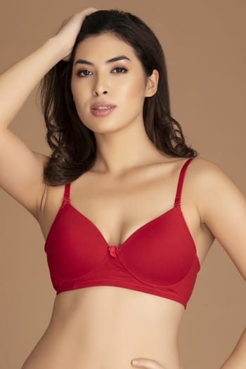 Clovia Padded Non-Wired Full Coverage Multiway T-Shirt Bra in Red