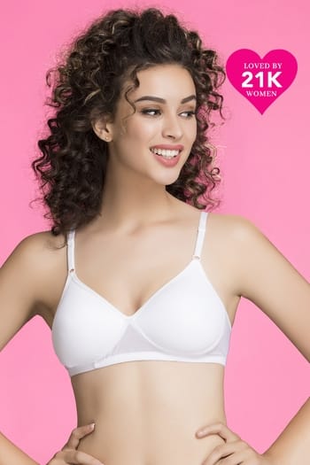 Clovia Padded Non-Wired Full Coverage T-Shirt Bra in White
